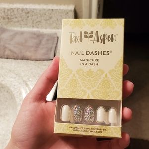 Nail dash